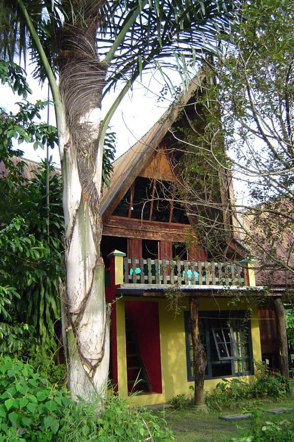 Liberta Homestay 툭툭 외부 사진